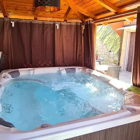 Adriana 3* プレマントゥーラ