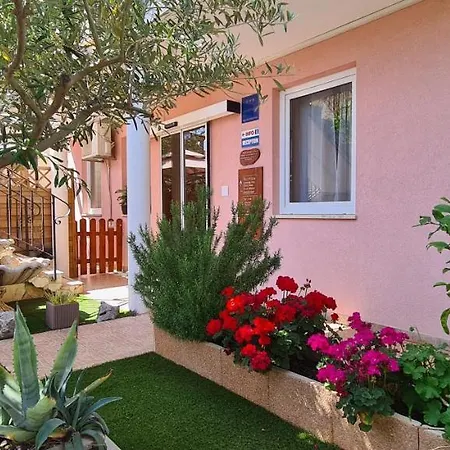 Adriana ベッド・アンド・ブレックファスト 3*