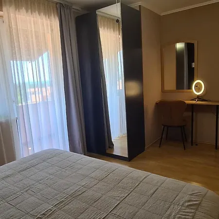Bed and breakfast Adriana 3*
