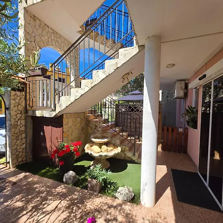 ベッド・アンド・ブレックファスト Adriana