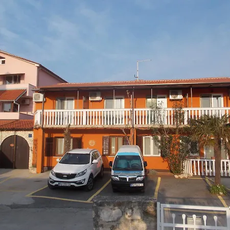 Adriana Bed & Breakfast 3*