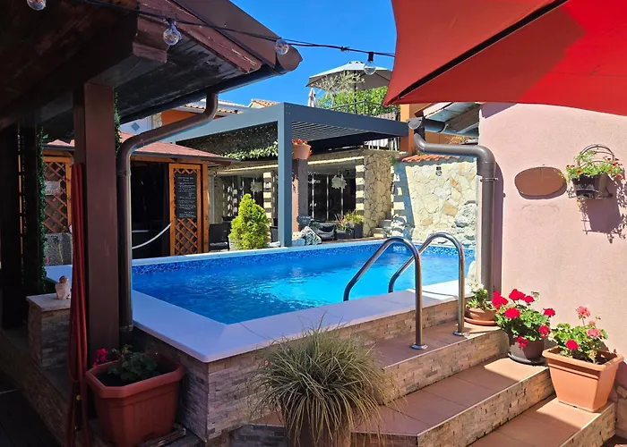 Bed & Breakfast Adriana 3*